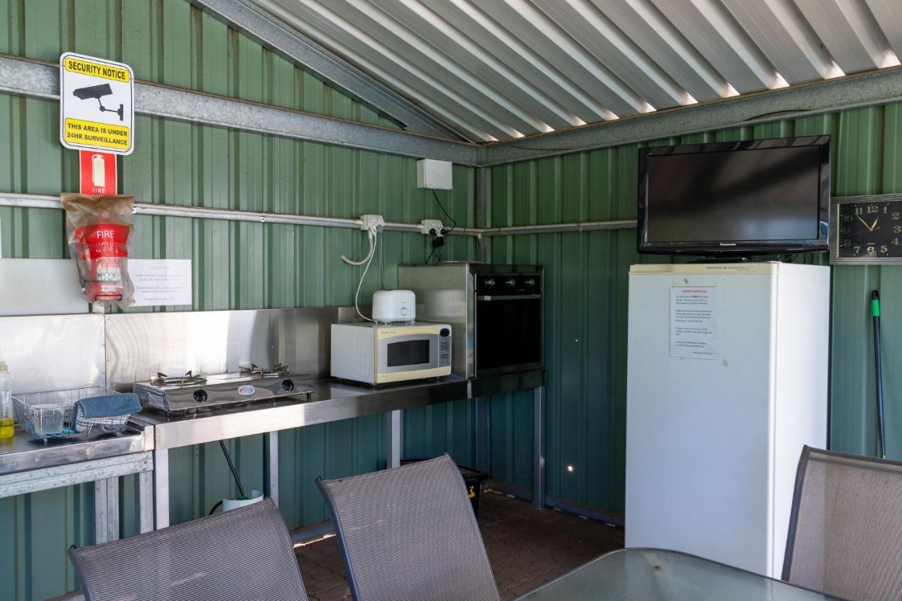 Paringa Caravan Park Renmark Bagian luar foto