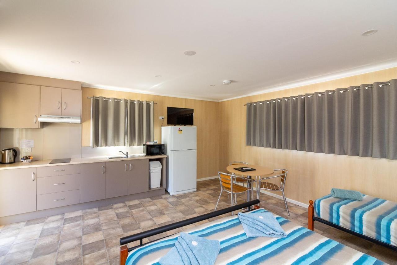 Paringa Caravan Park Renmark Bagian luar foto